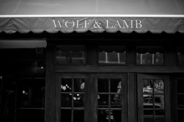 Le restaurant Wolf & Lamb Steakhouse